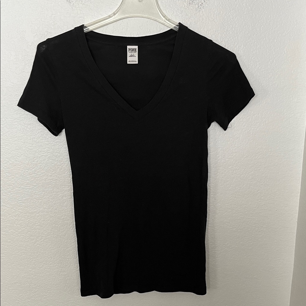 💕🖤PINK Victoria's Secret Black V-Neck Tee Sz S/P Excellent condition!